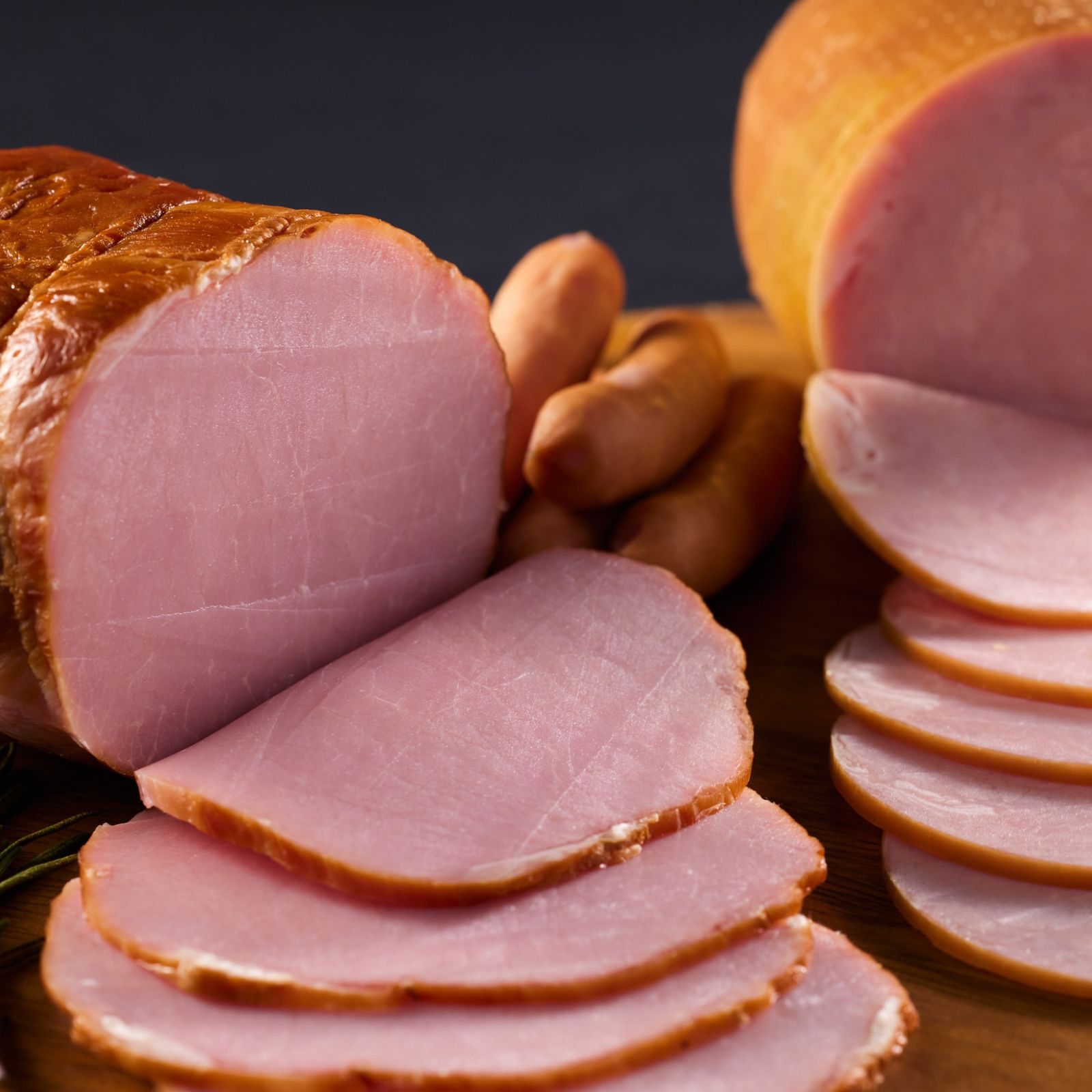 Productos jamón ahumado de alta calidad, ideal para bocadillos y tablas.