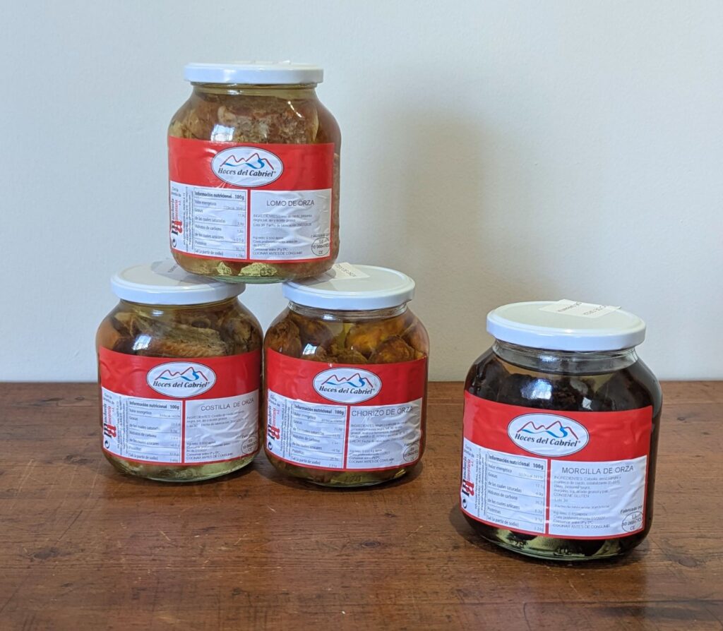 Inicio perfecto para tu despensa gourmet: lote embutidos de orza artesanos albacete.